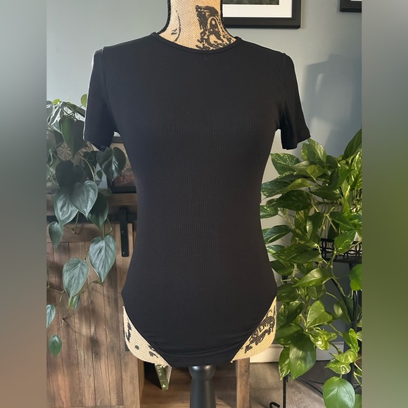 Lulu’s Kinship Ribbed Black Bodysuit. NWT. - Picture 4 of 8